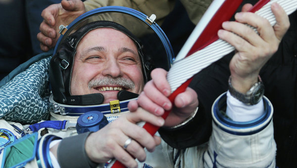 Ngọn đuốc Olympic trở về Trái đất an toàn từ Trạm vũ trụ Quốc tế